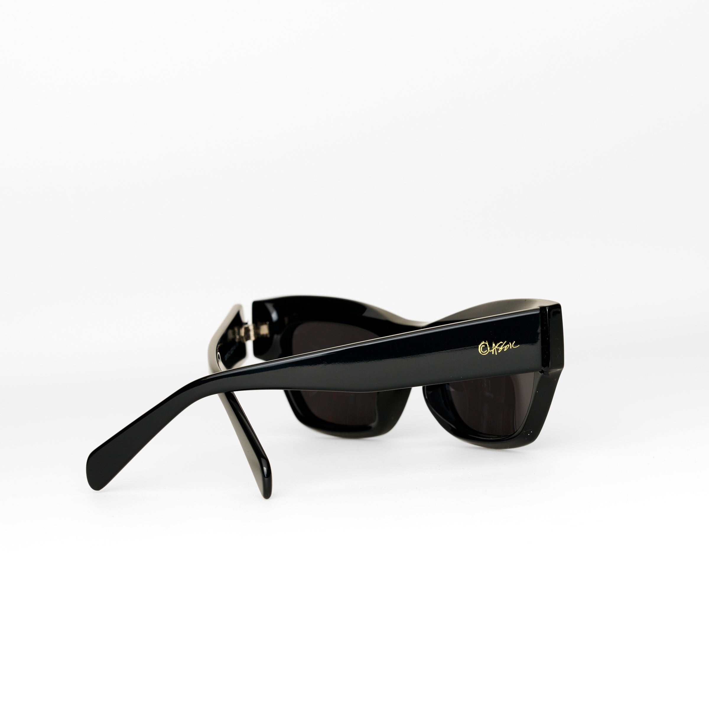 Contemporary (Black)