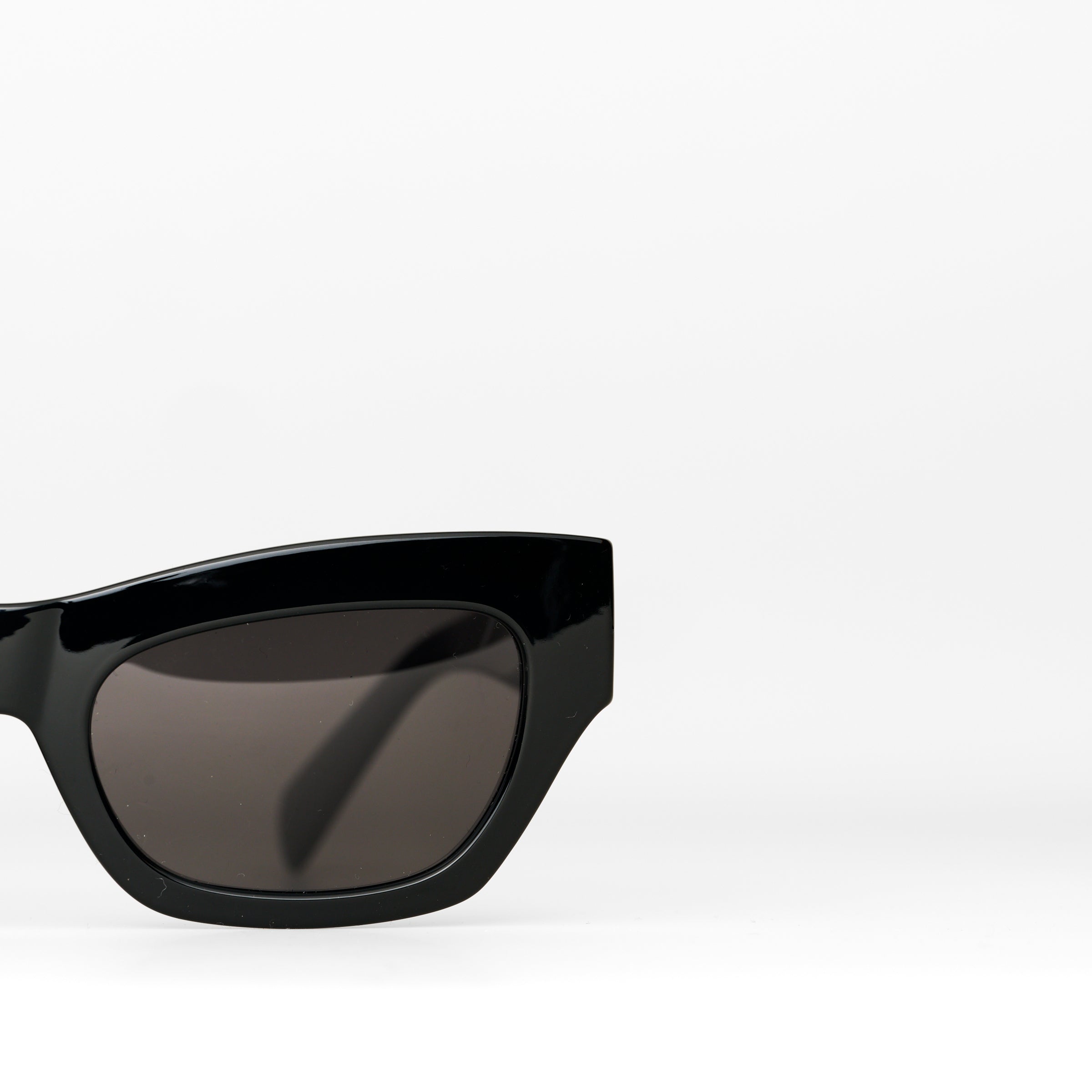 Contemporary (Black)